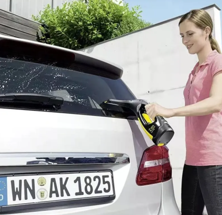 Easy To Use Glass Cleaner